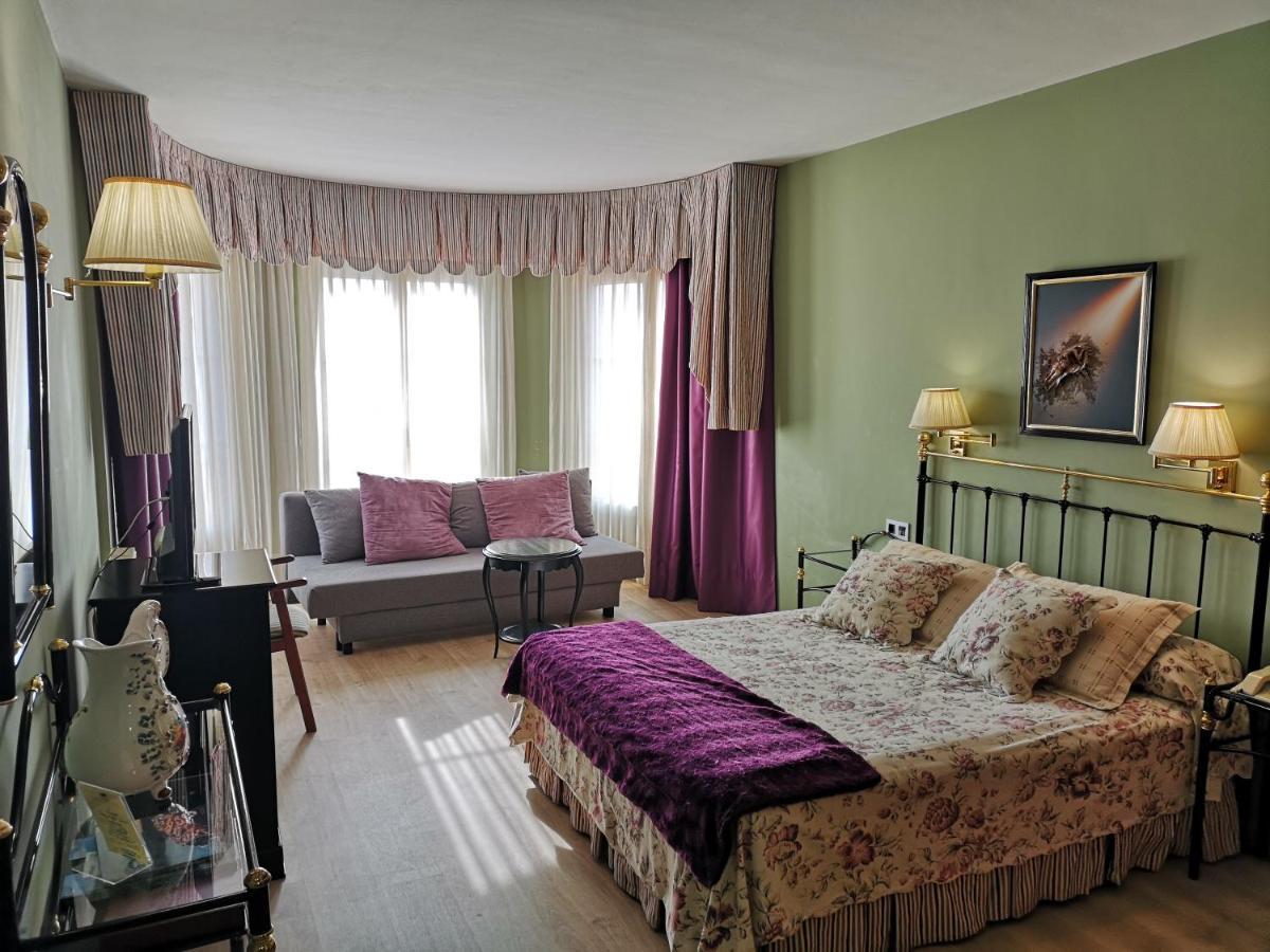 Hotel Y Casona El Carmen แปโลรา ภายนอก รูปภาพ