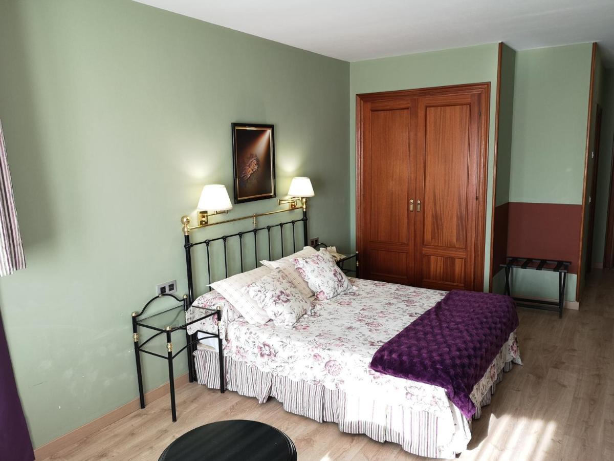 Hotel Y Casona El Carmen แปโลรา ภายนอก รูปภาพ