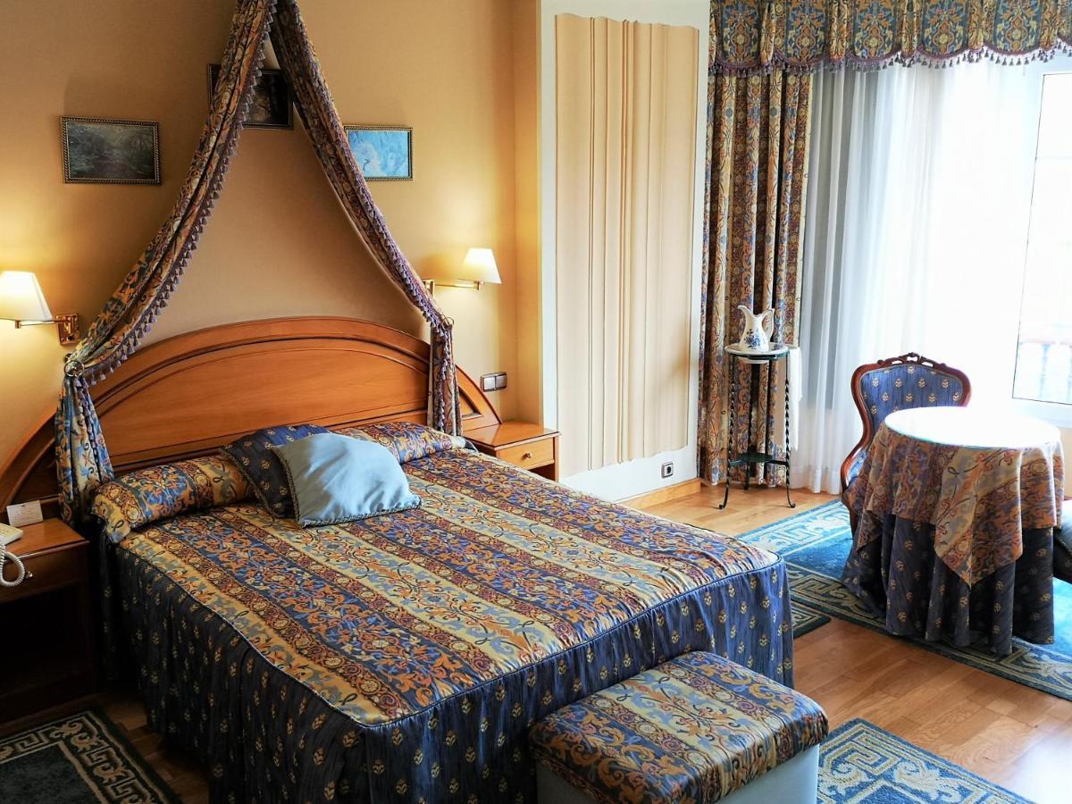 Hotel Y Casona El Carmen แปโลรา ภายนอก รูปภาพ