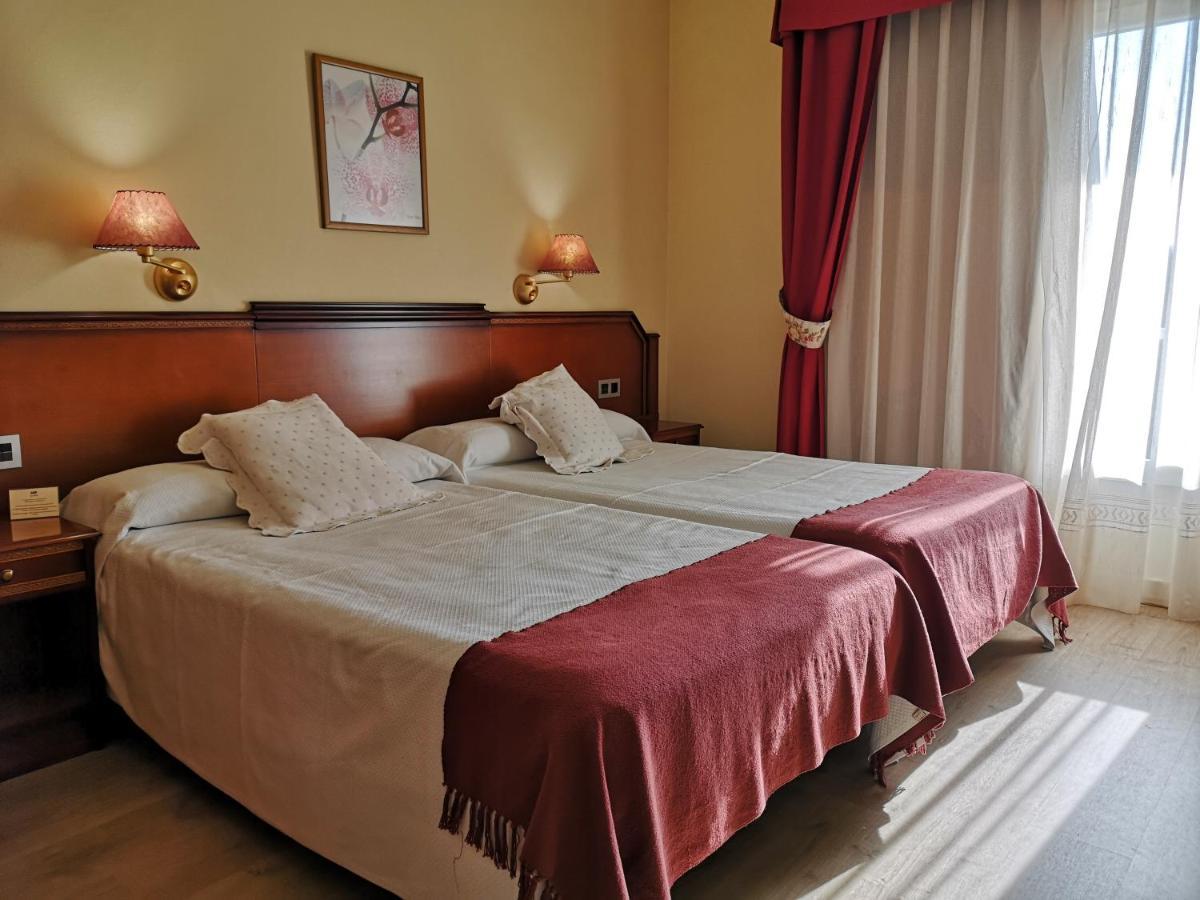 Hotel Y Casona El Carmen แปโลรา ภายนอก รูปภาพ
