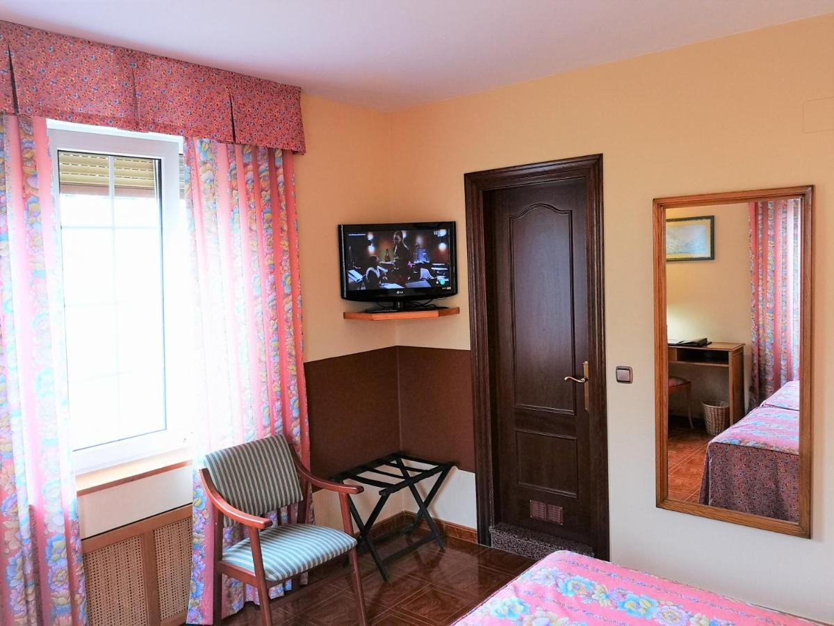 Hotel Y Casona El Carmen แปโลรา ภายนอก รูปภาพ